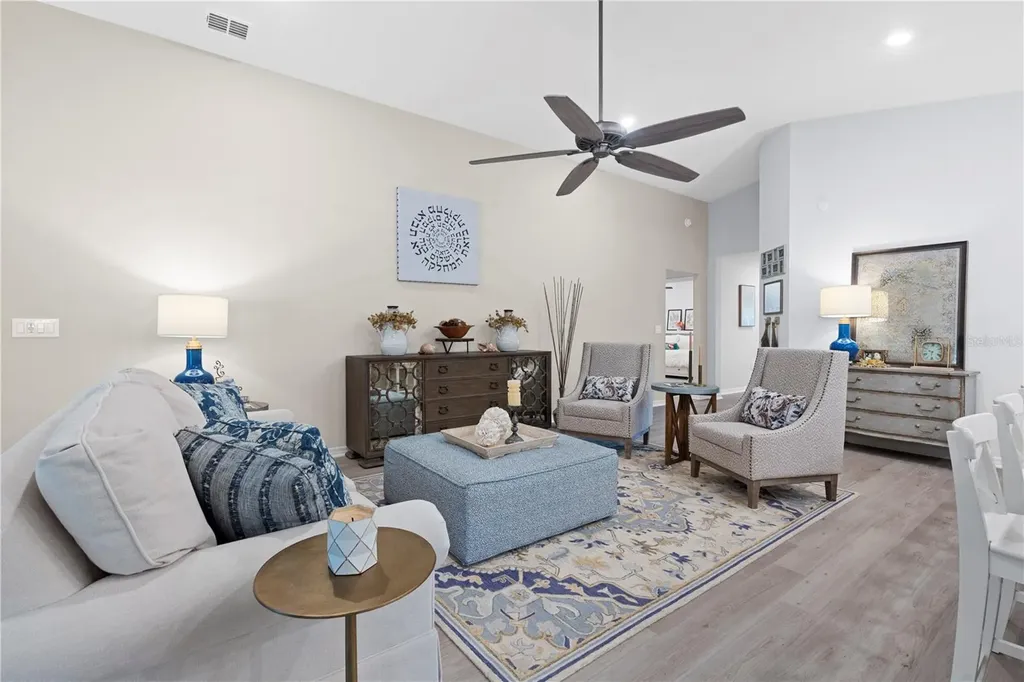 956 Aruba Avenue Mulberry FL 33860