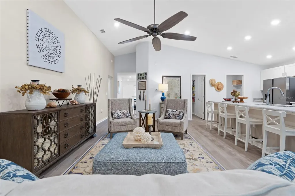 956 Aruba Avenue Mulberry FL 33860