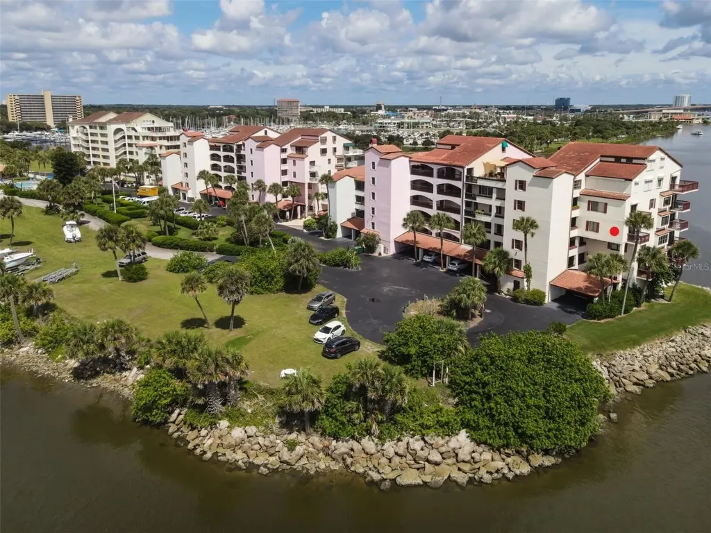 746 Marina Point Drive Daytona Beach FL 32114