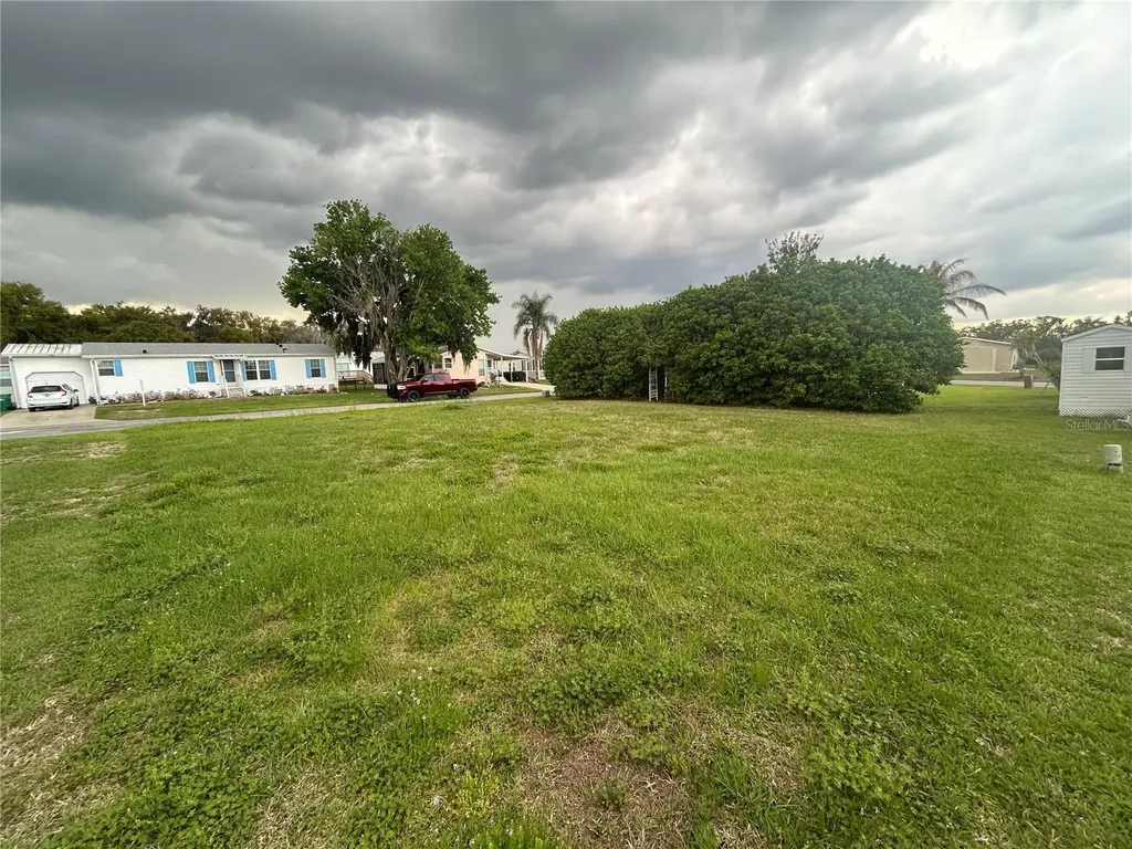 5198 Oxford Court Wildwood FL 34785