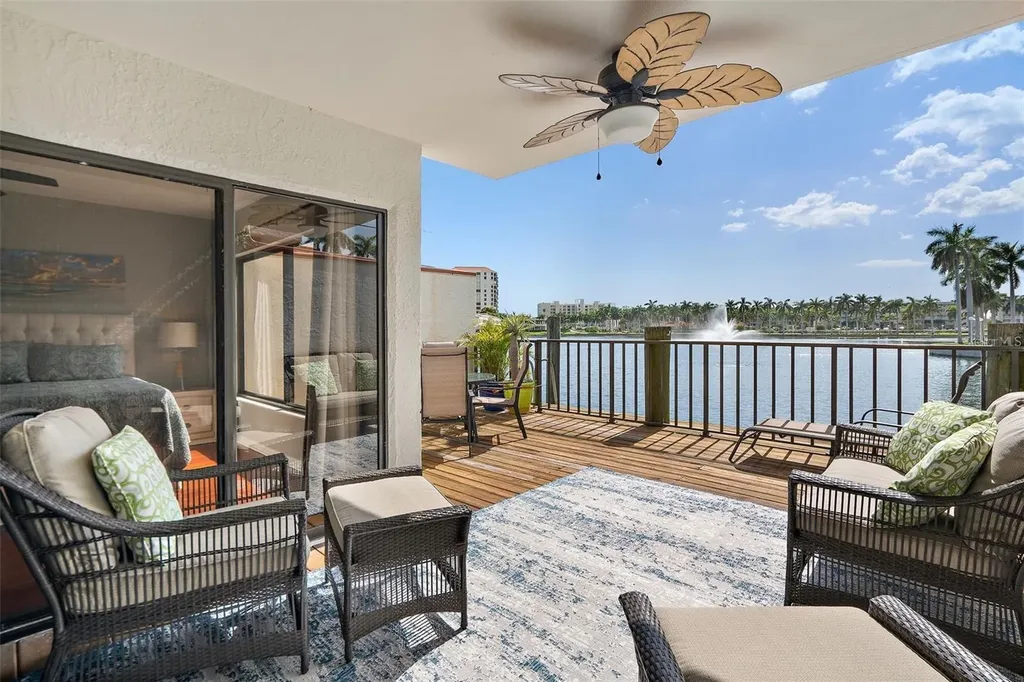 6277 Bahia Del Mar Boulevard St Petersburg FL 33715