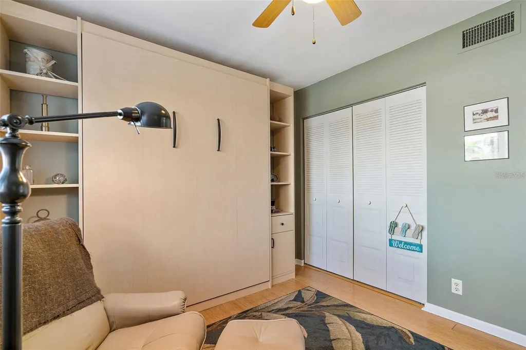 6277 Bahia Del Mar Boulevard St Petersburg FL 33715