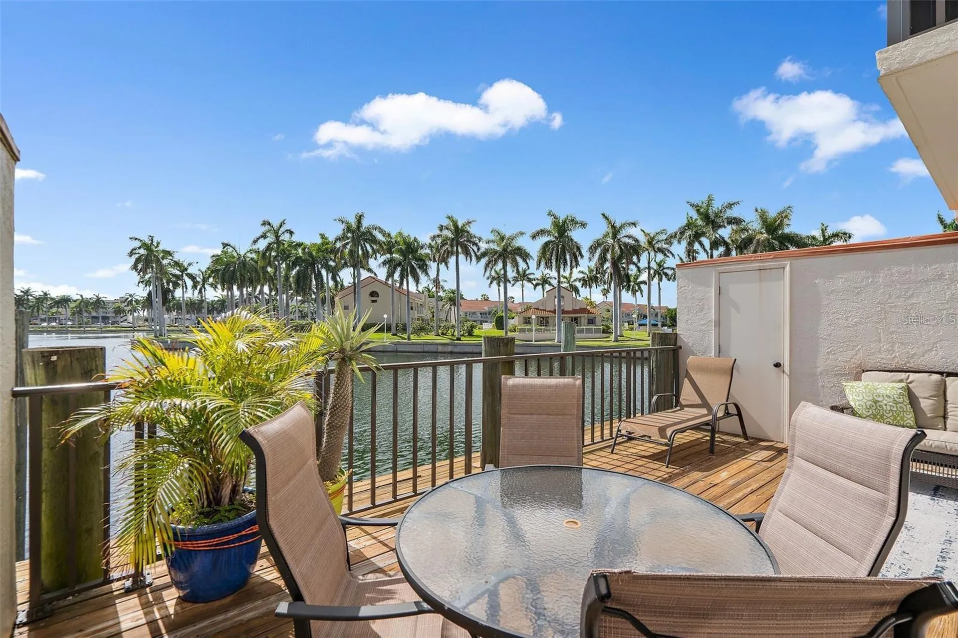 6277 Bahia Del Mar Boulevard St Petersburg FL 33715