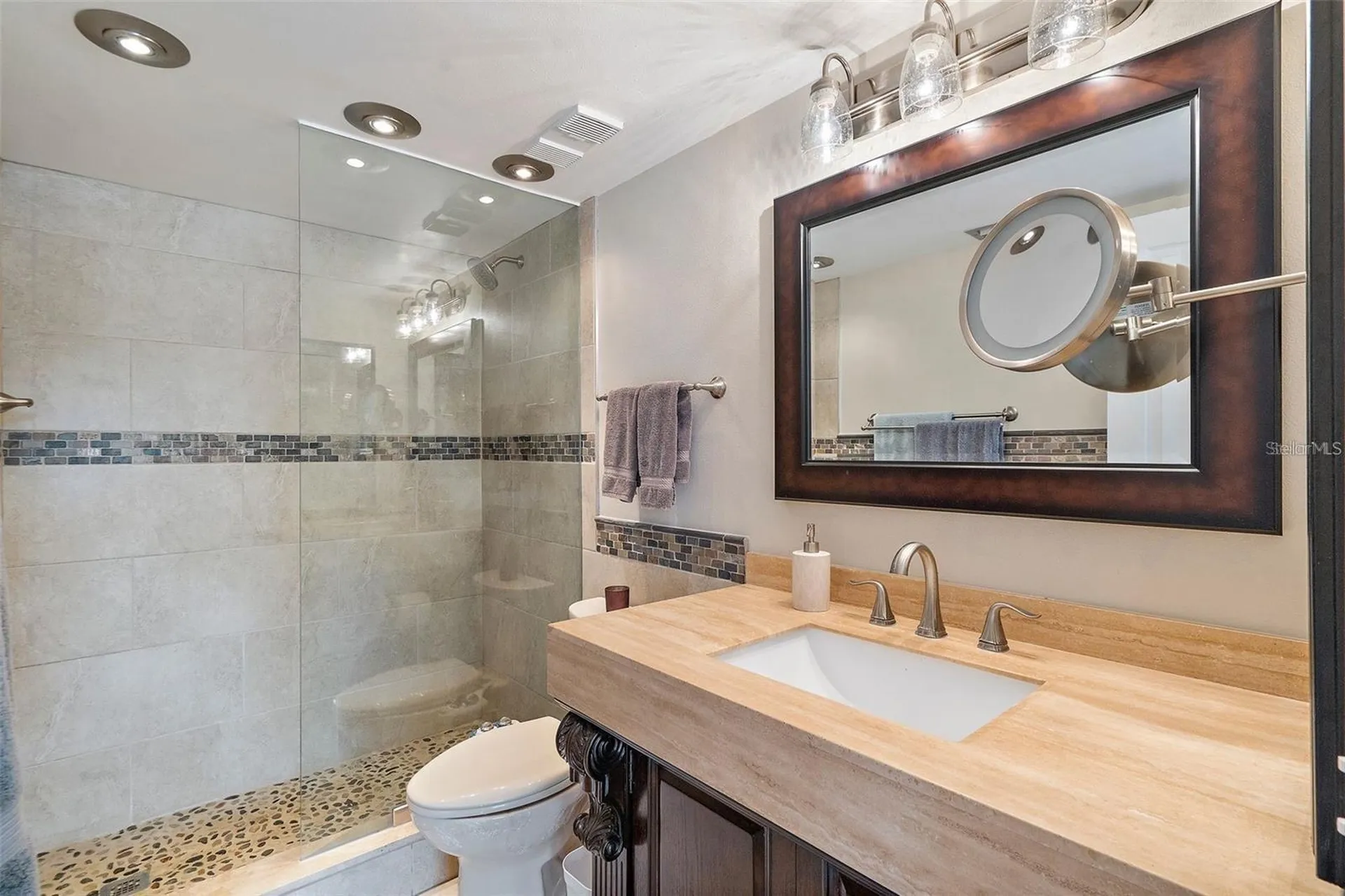 6277 Bahia Del Mar Boulevard St Petersburg FL 33715