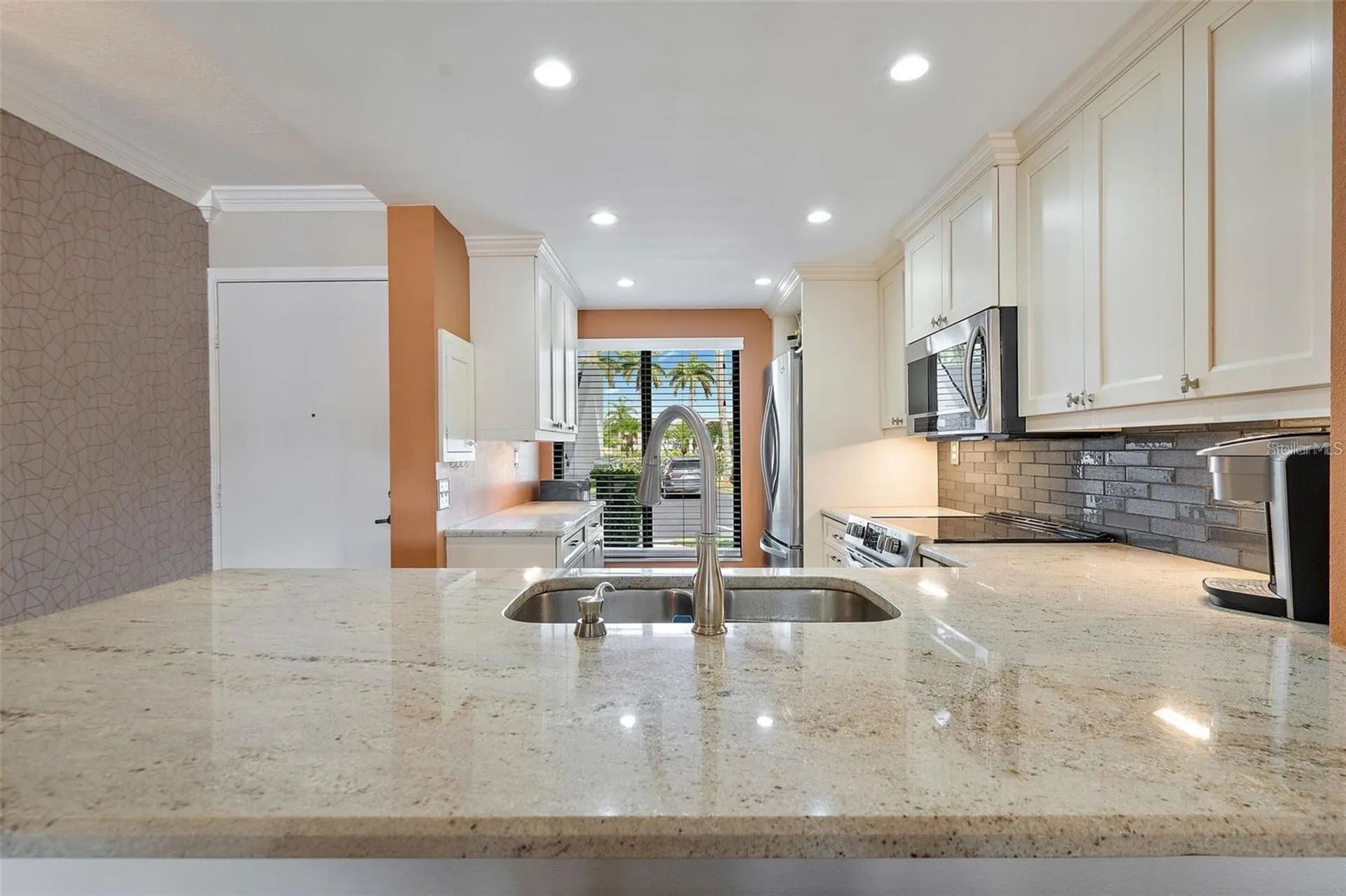6277 Bahia Del Mar Boulevard St Petersburg FL 33715