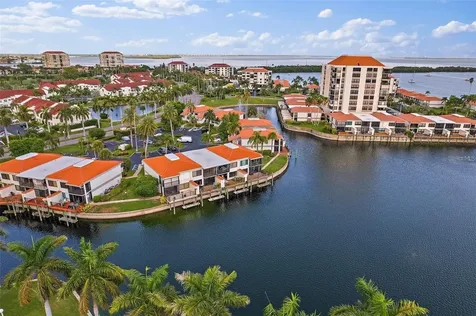 6277 Bahia Del Mar Boulevard St Petersburg FL 33715