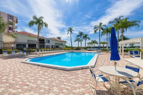 6277 Bahia Del Mar Boulevard St Petersburg FL 33715