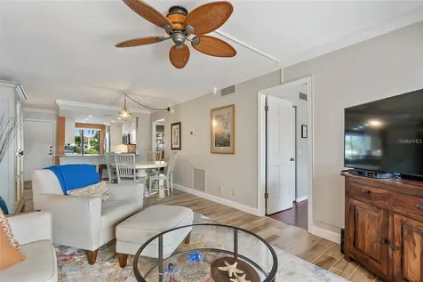 6277 Bahia Del Mar Boulevard St Petersburg FL 33715
