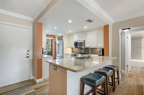 6277 Bahia Del Mar Boulevard St Petersburg FL 33715