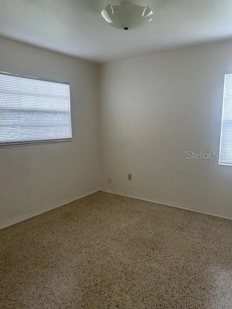 2518 40th Avenue N St Petersburg FL 33710
