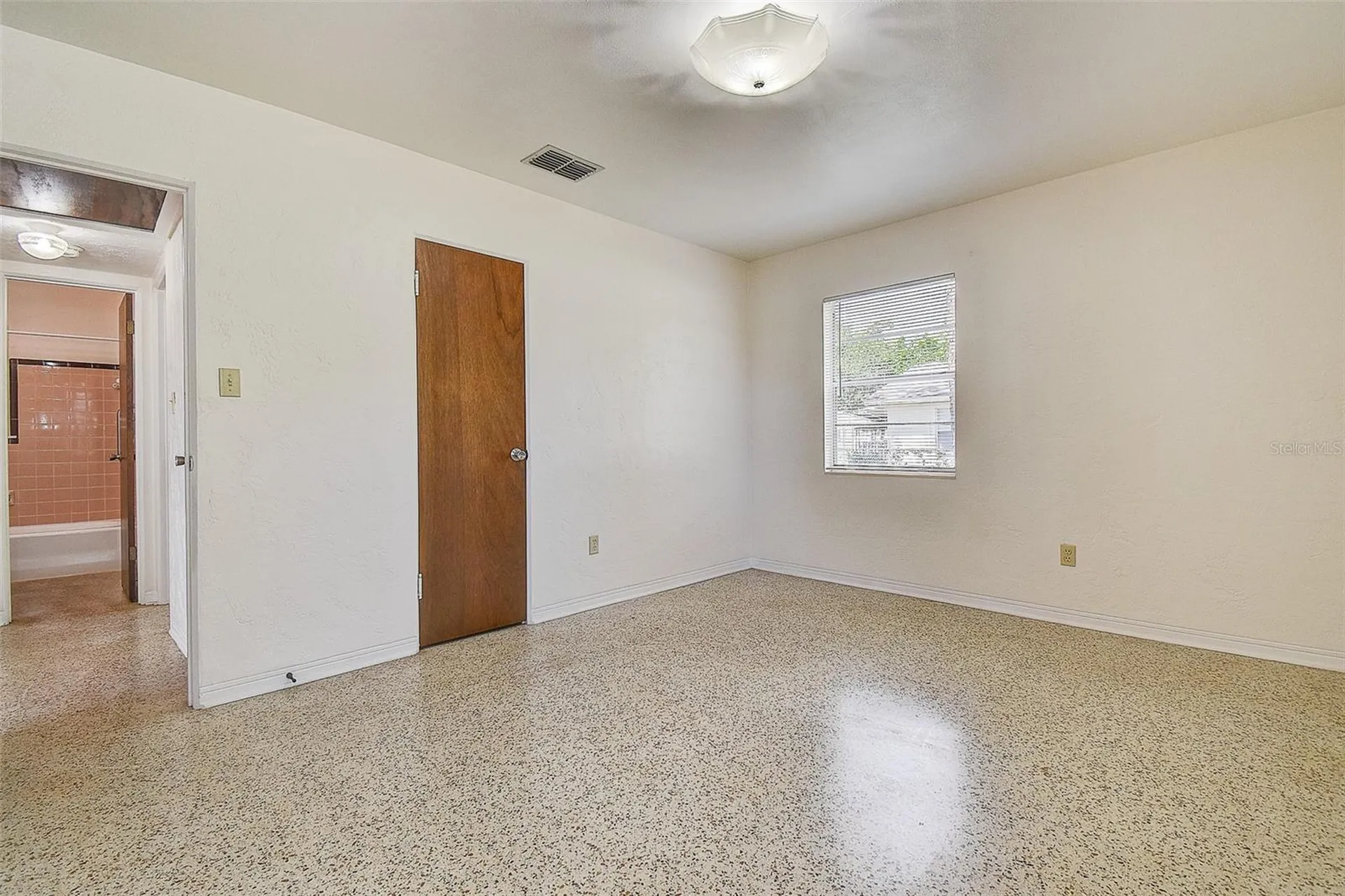 2518 40th Avenue N St Petersburg FL 33710