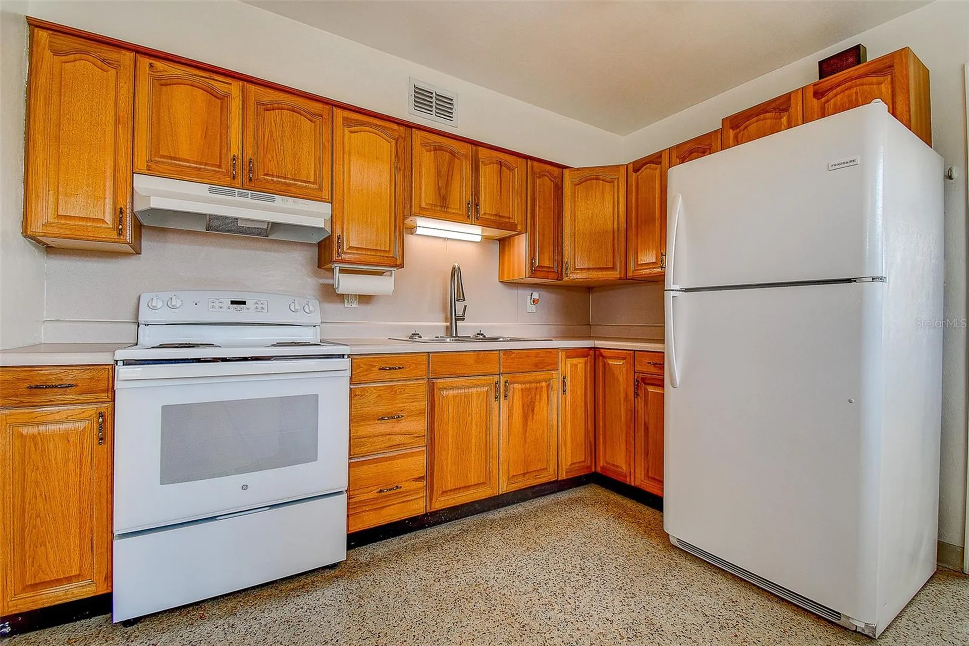 2518 40th Avenue N St Petersburg FL 33710