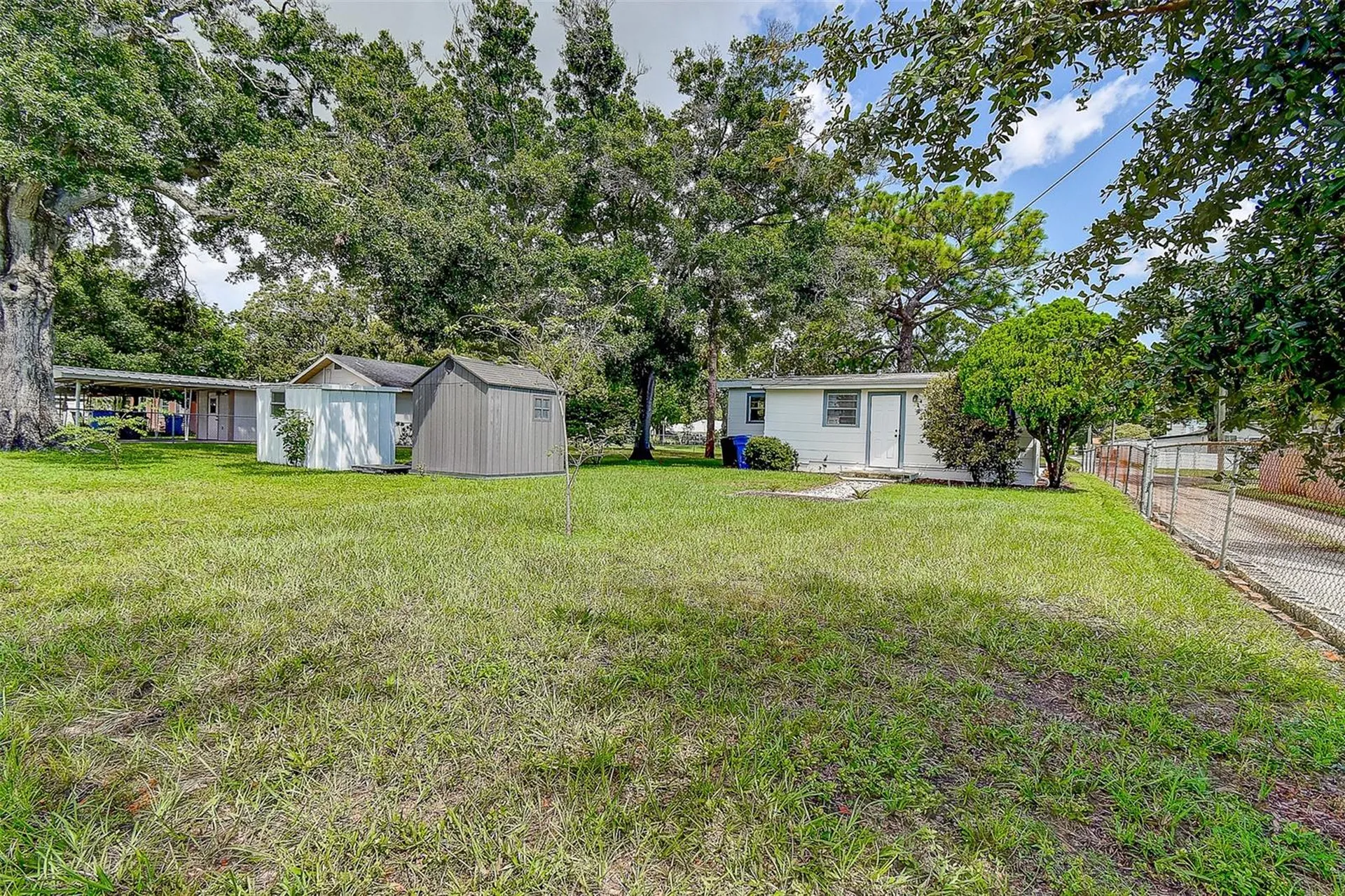 2518 40th Avenue N St Petersburg FL 33710