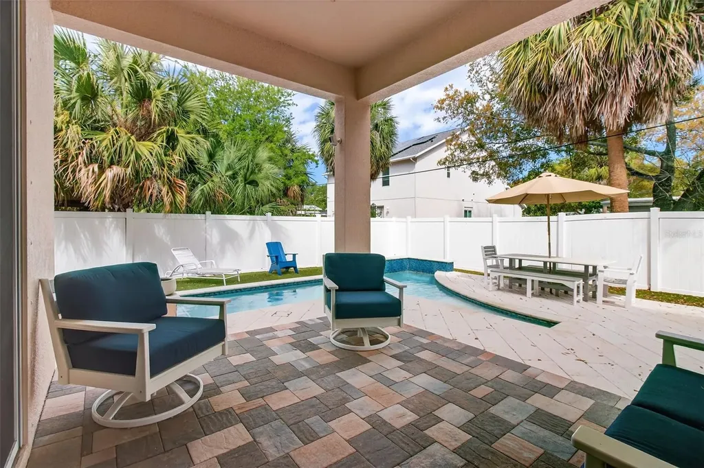 3503 W Price Avenue Tampa FL 33611