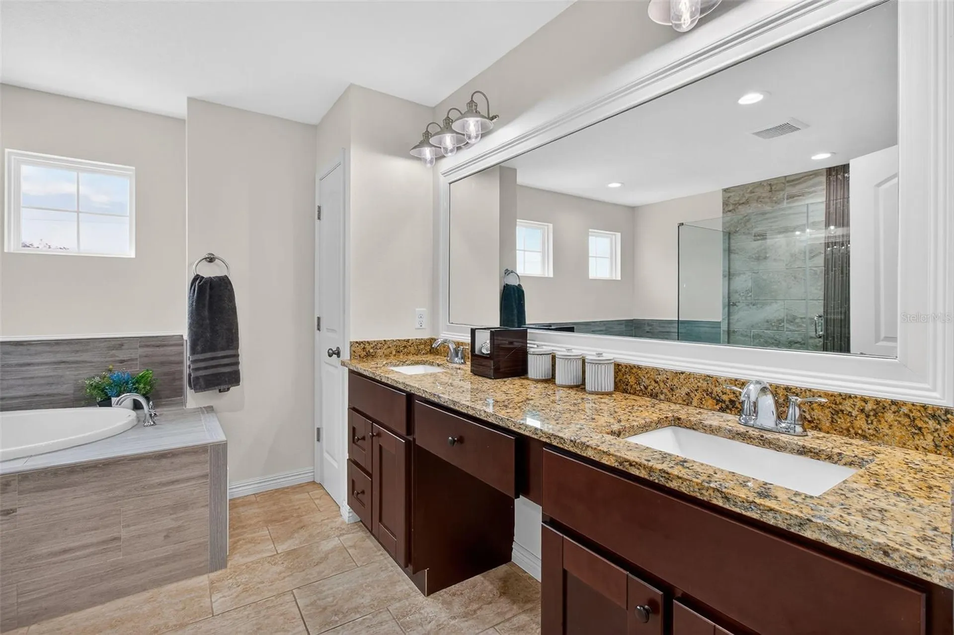 3503 W Price Avenue Tampa FL 33611