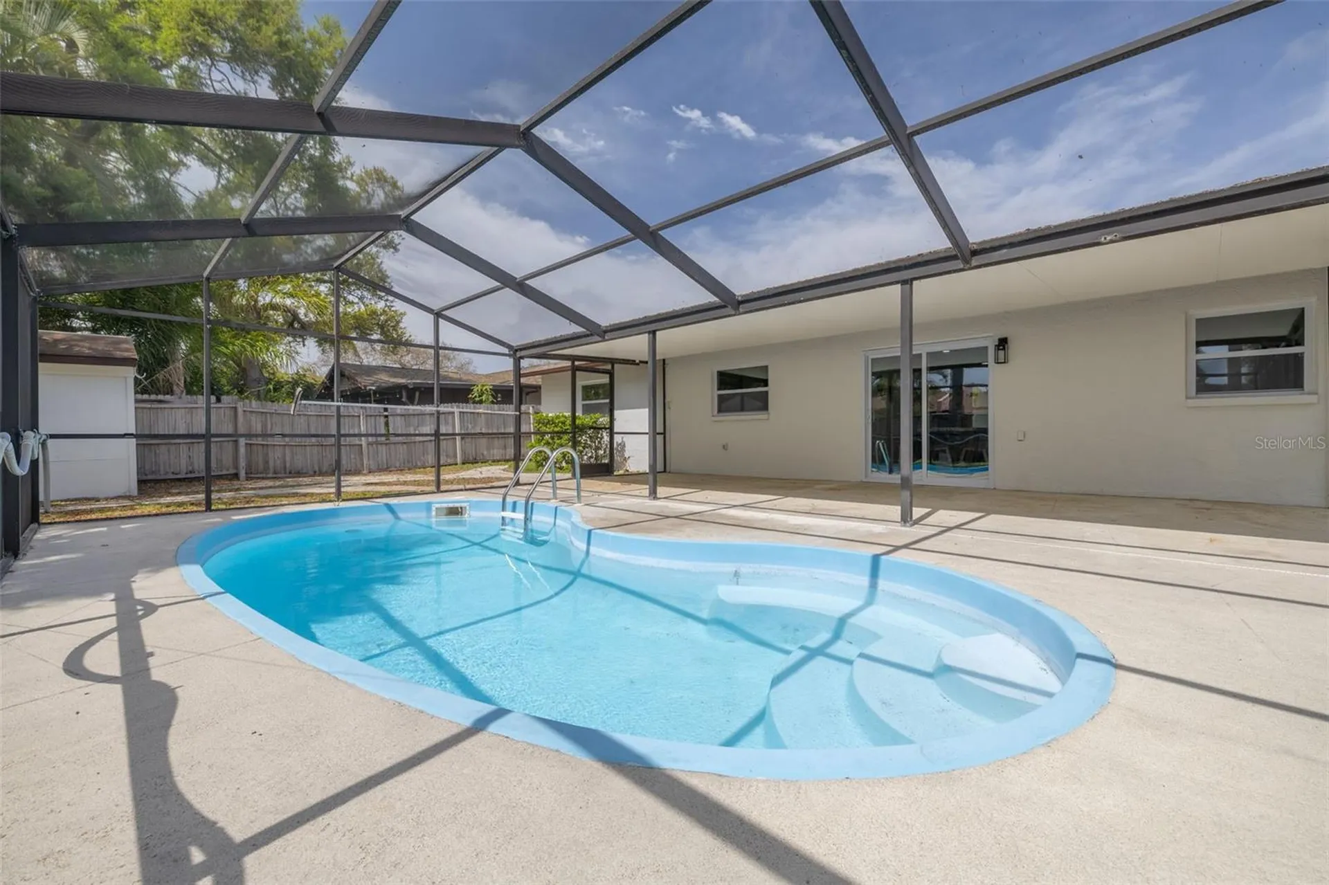 7264 56th Avenue N St Petersburg FL 33709
