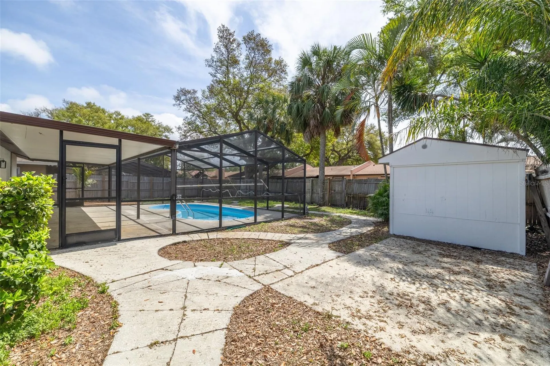 7264 56th Avenue N St Petersburg FL 33709