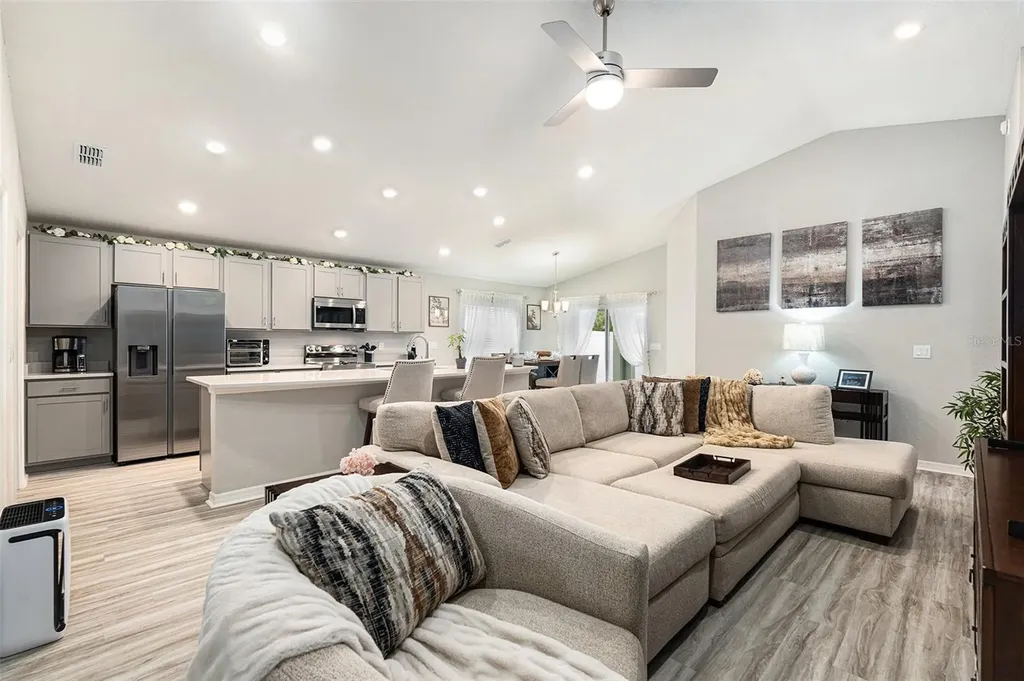 6436 Pebblebrooke Way Zephyrhills FL 33541