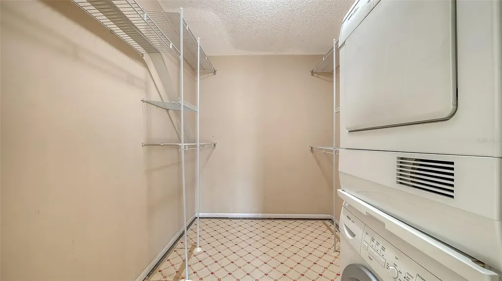 4380 Exeter Drive Longboat Key FL 34228