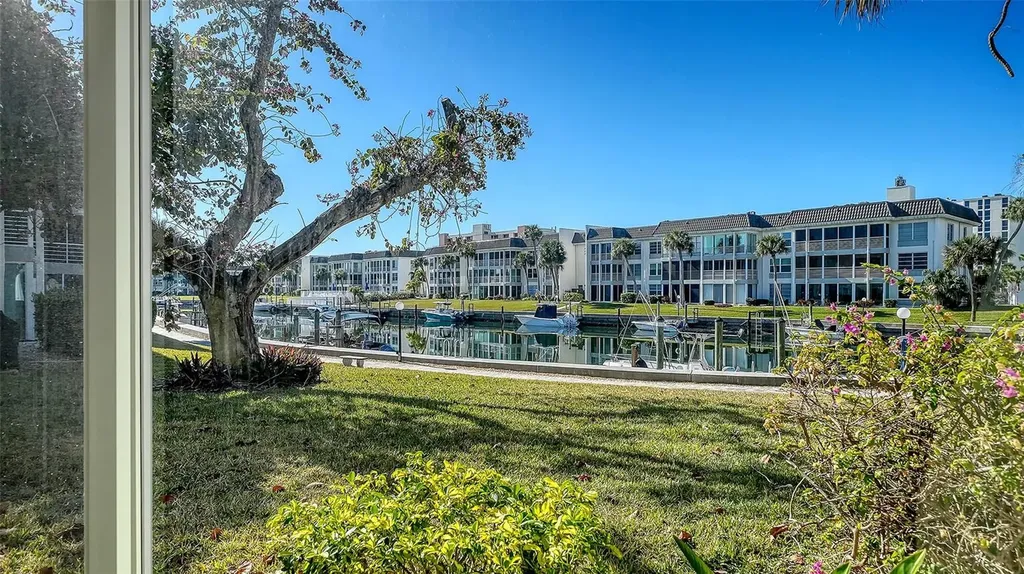 4380 Exeter Drive Longboat Key FL 34228