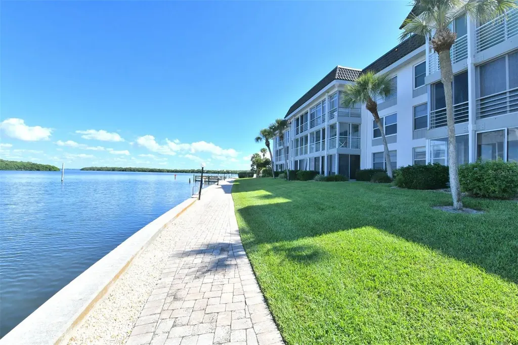 4380 Exeter Drive Longboat Key FL 34228
