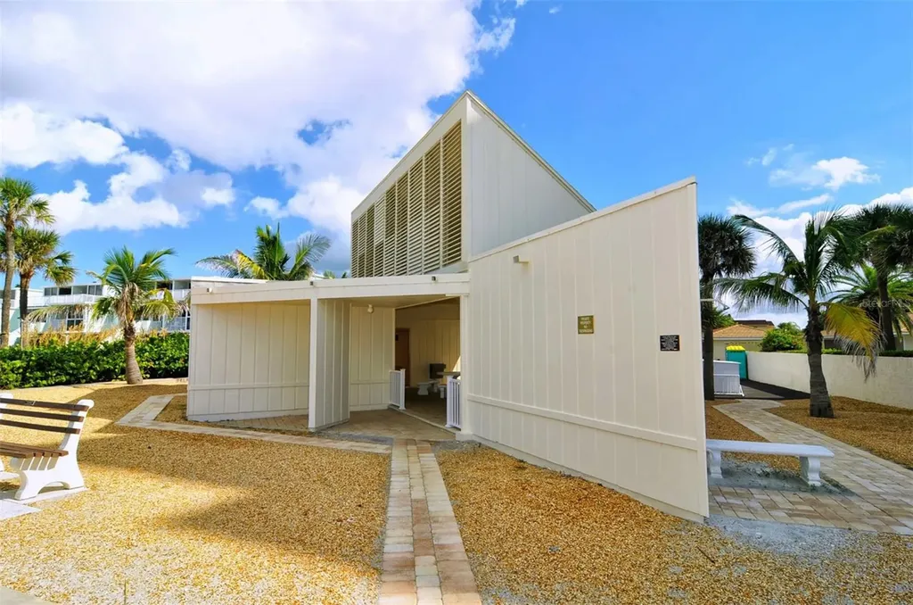4380 Exeter Drive Longboat Key FL 34228