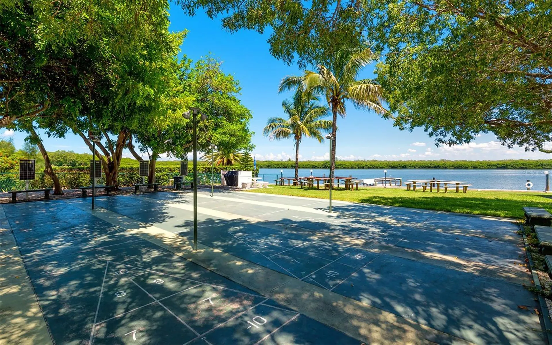 4380 Exeter Drive Longboat Key FL 34228