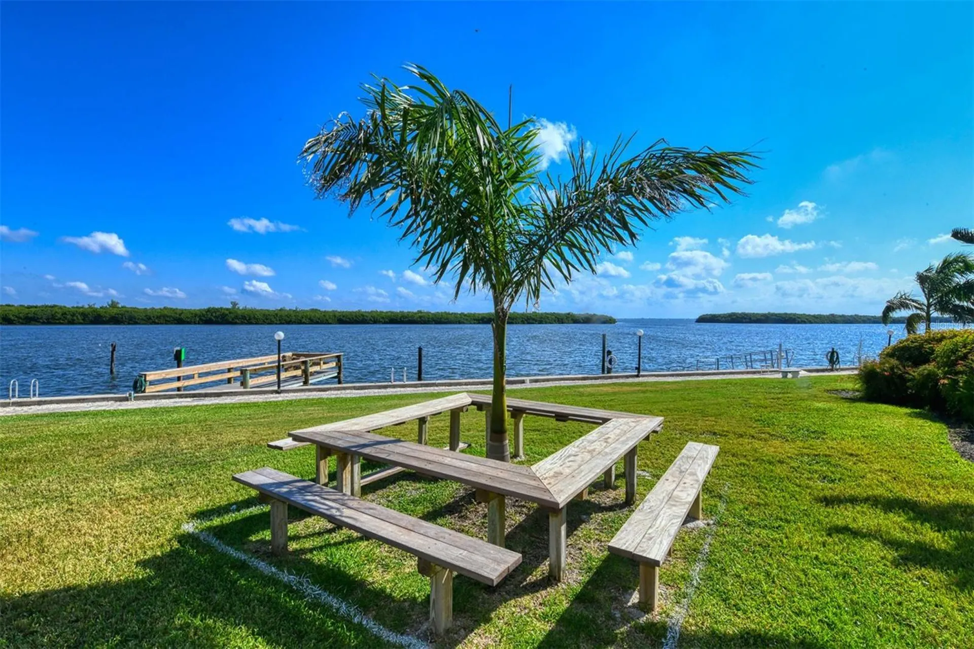 4380 Exeter Drive Longboat Key FL 34228