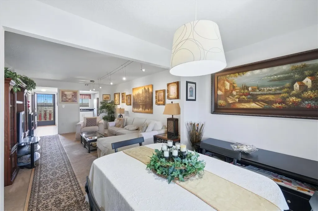 4137 Lake Bayshore Drive Bradenton FL 34205