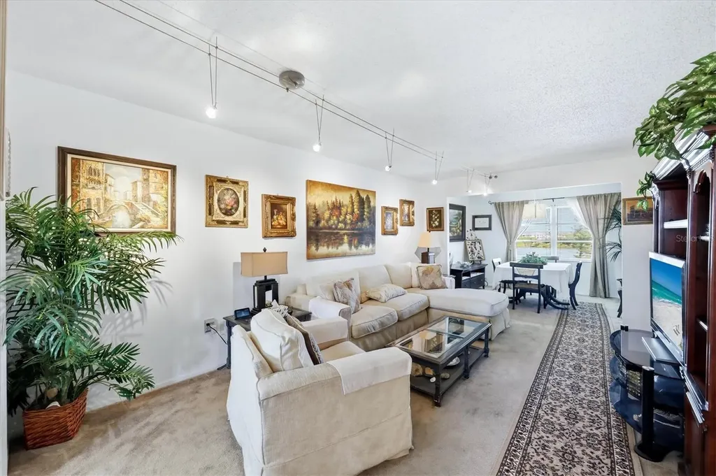 4137 Lake Bayshore Drive Bradenton FL 34205