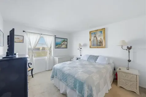 4137 Lake Bayshore Drive Bradenton FL 34205
