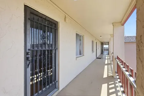 4137 Lake Bayshore Drive Bradenton FL 34205