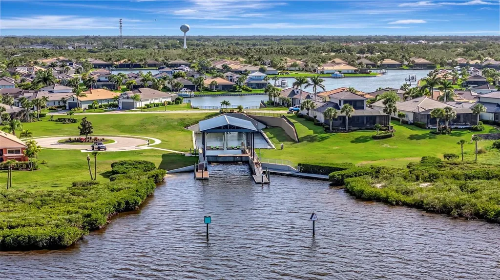 5607 Tidewater Preserve Boulevard Bradenton FL 34208