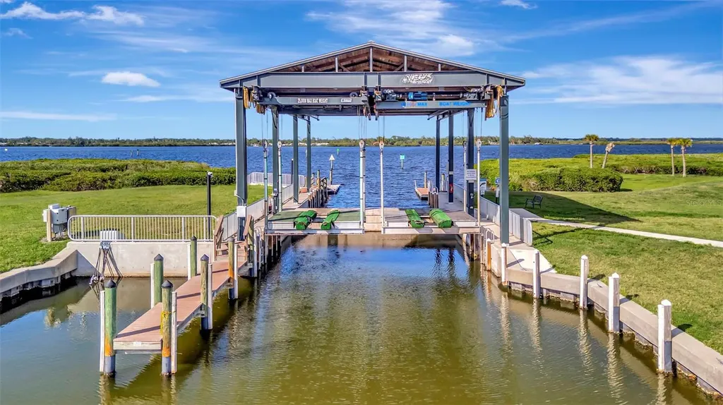 5607 Tidewater Preserve Boulevard Bradenton FL 34208