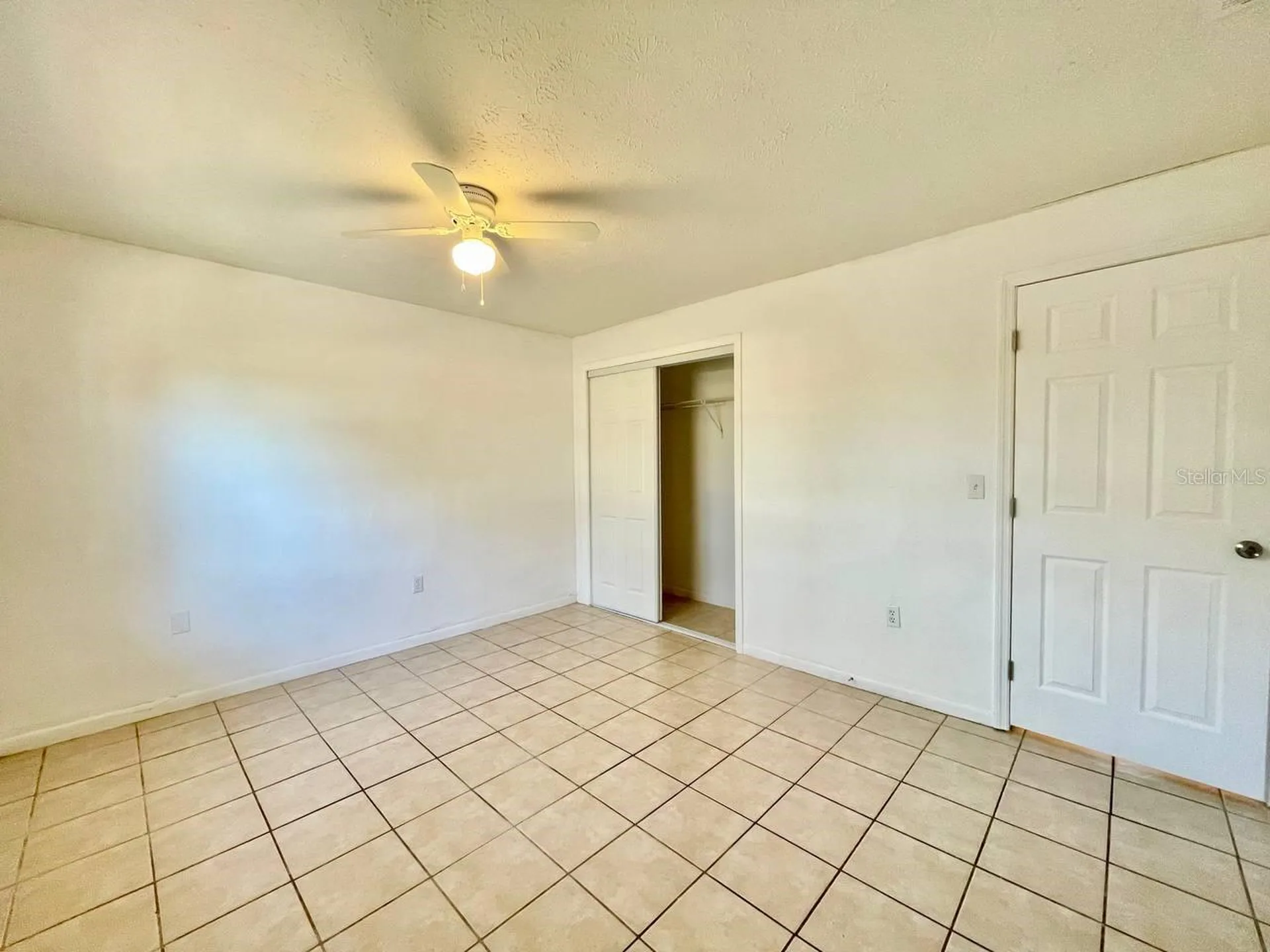 3826 Lakeshore Drive Tampa FL 33604