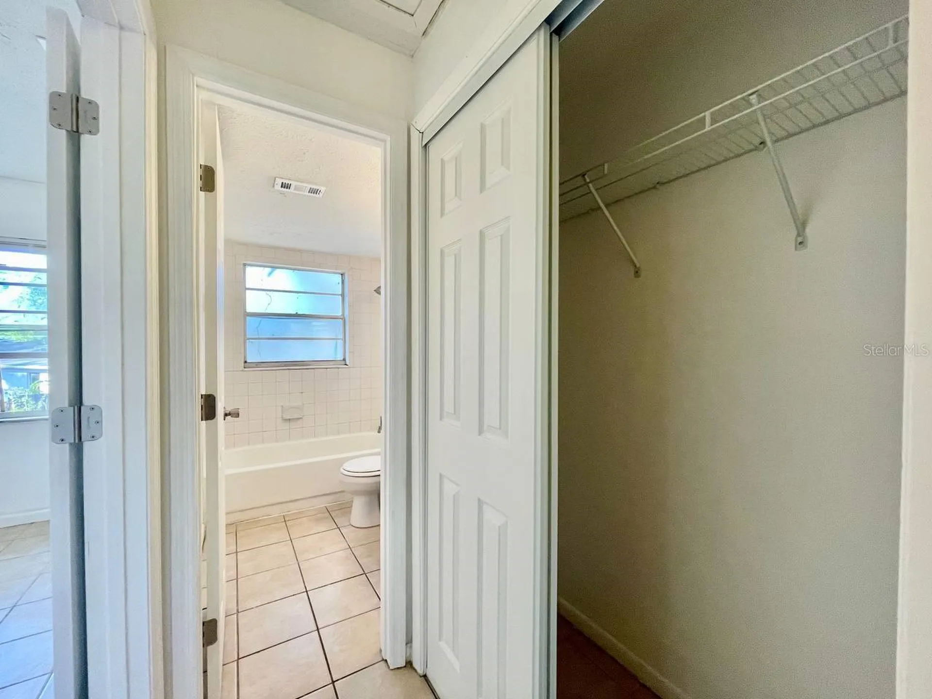 3826 Lakeshore Drive Tampa FL 33604