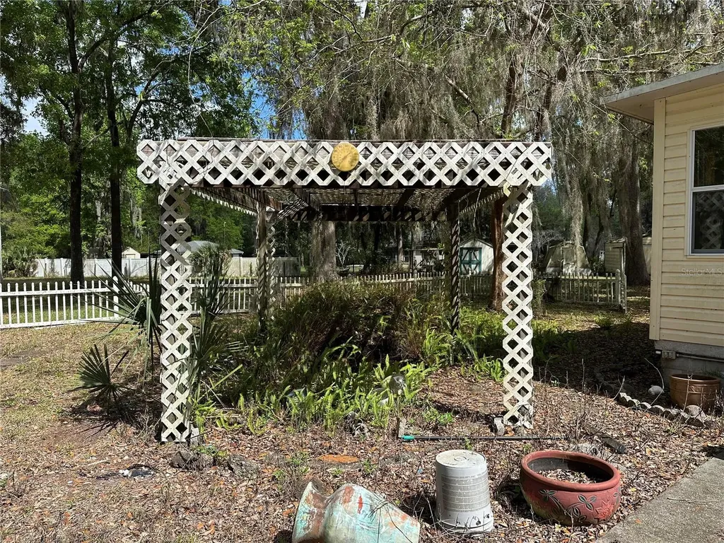 2351 NW 186th Lane Citra FL 32113