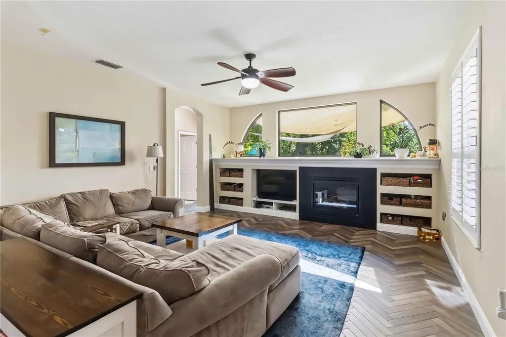 5622 Osprey Park Place Lithia FL 33547