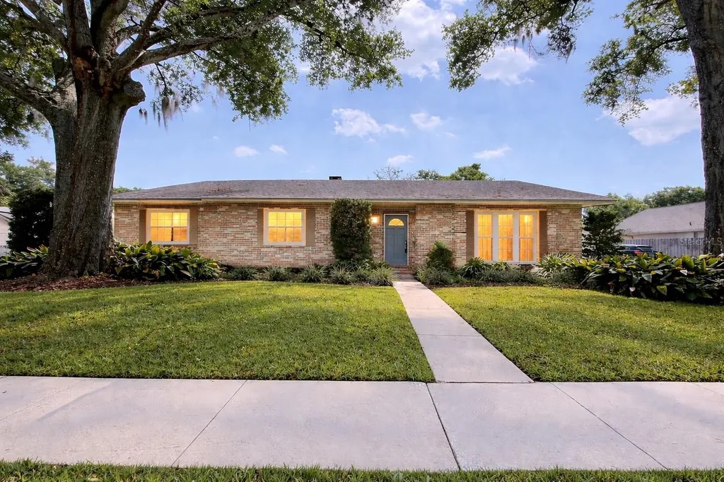 320 White Oak Circle Maitland FL 32751