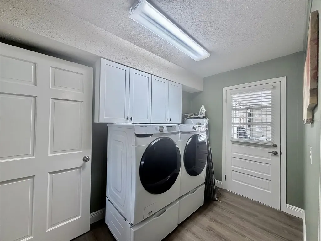 320 White Oak Circle Maitland FL 32751