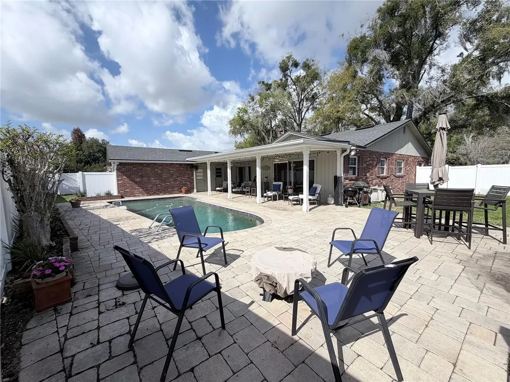 320 White Oak Circle Maitland FL 32751