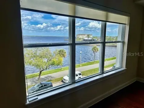 225 W Seminole Boulevard Sanford FL 32771