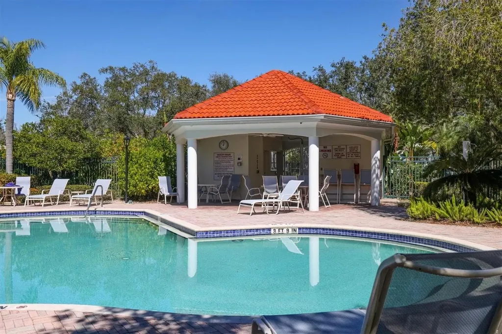 6726 W Country Club Lane Sarasota FL 34243