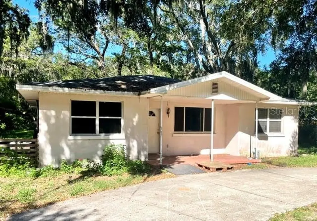 839 Terrace Avenue Daytona Beach FL 32114