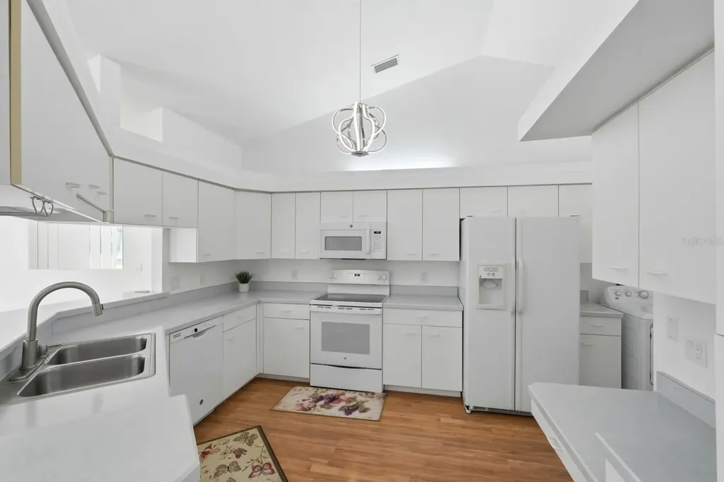 23 Old Sunbeam Drive South Daytona FL 32119