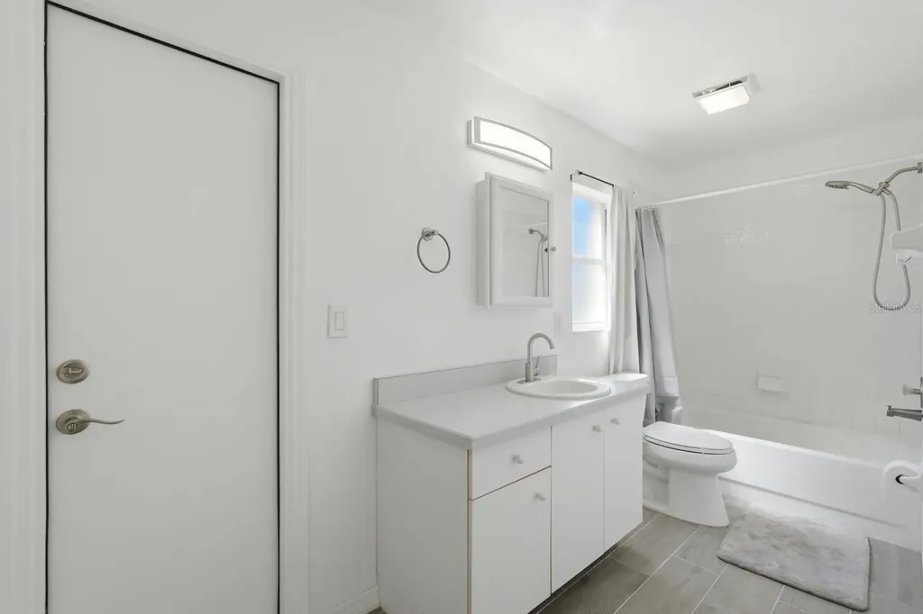 23 Old Sunbeam Drive South Daytona FL 32119