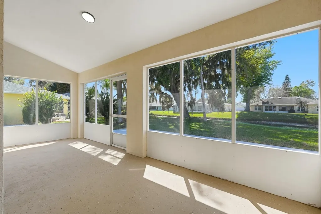 23 Old Sunbeam Drive South Daytona FL 32119