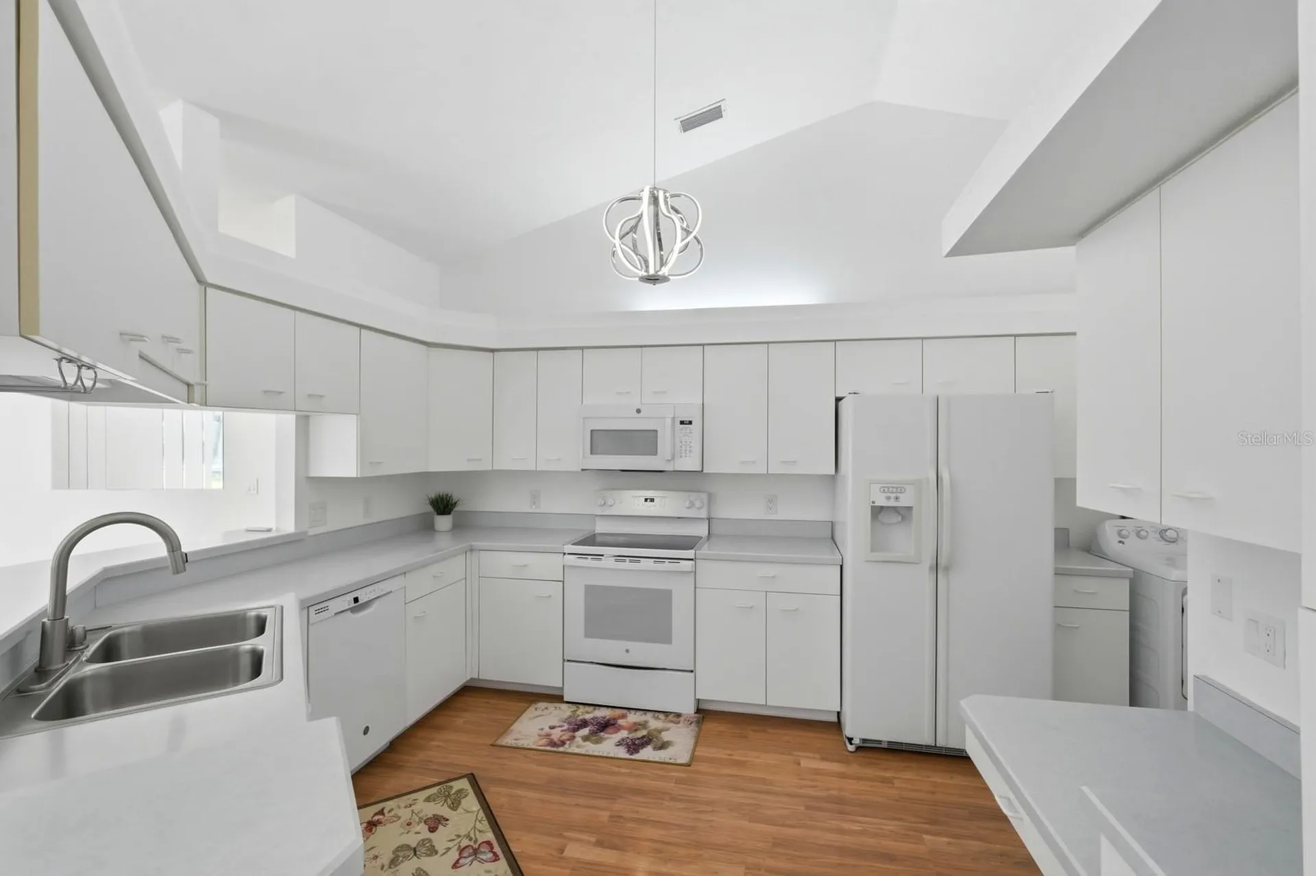 23 Old Sunbeam Drive South Daytona FL 32119