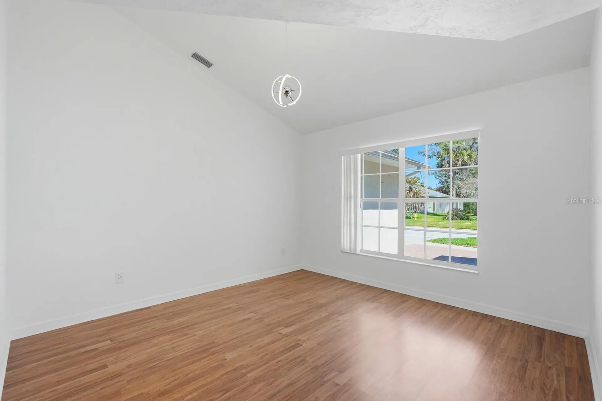 23 Old Sunbeam Drive South Daytona FL 32119