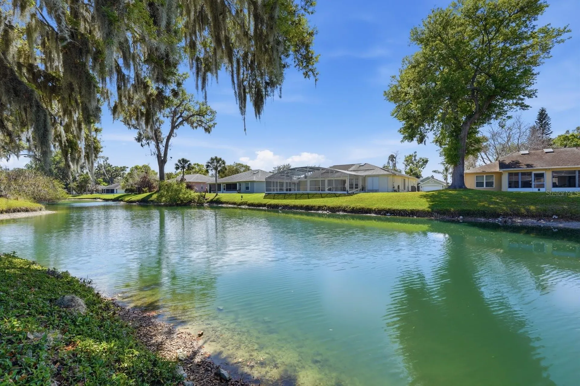 23 Old Sunbeam Drive South Daytona FL 32119